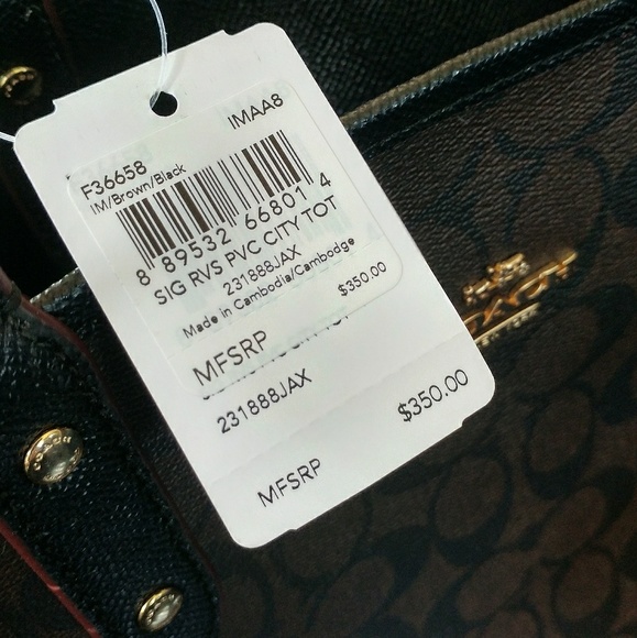 { Coach } Reversible Luxury City Tote - Picture 7 of 8